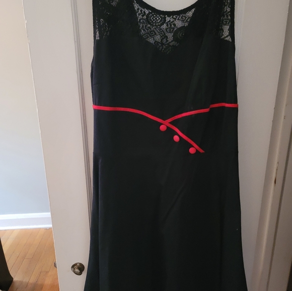 Maxum dresses and high low shirts - Picture 2 of 5